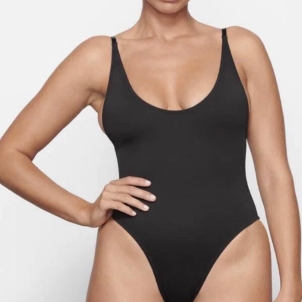 SKIMS Scoop Neck One Piece in Onyx Black Swimsuit bodysuit size XL